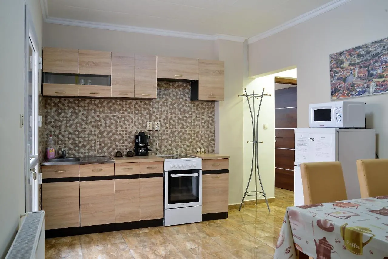 Harmonia Belvarosi Apartmanok Eger